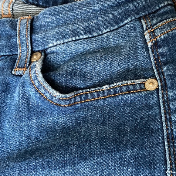 7 for All Mankind Kimmie Crop jean size 25 - Picture 5 of 6